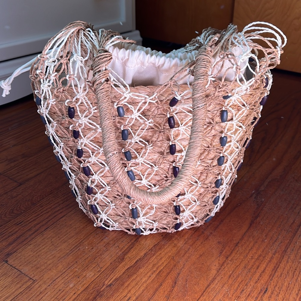 J.crew summer bag. - Picture 2 of 3
